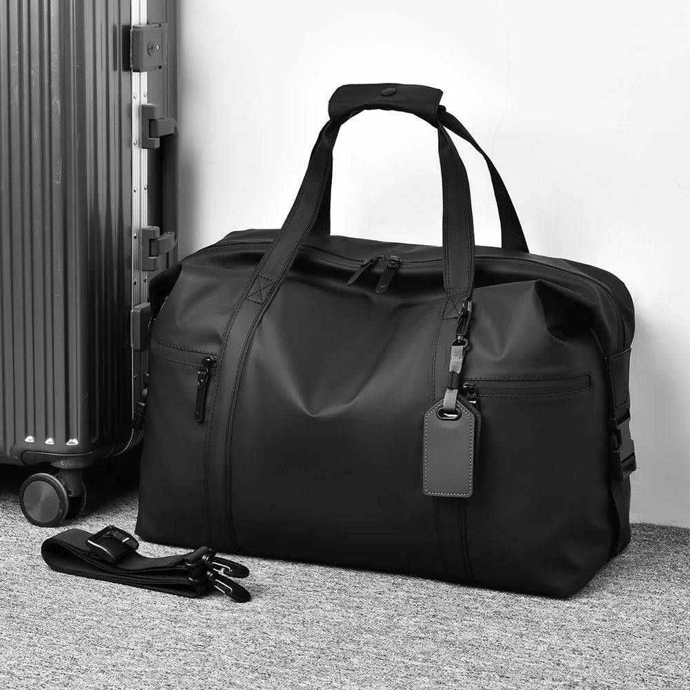 Vellaro Noir – Luxe Sport- & Reistas